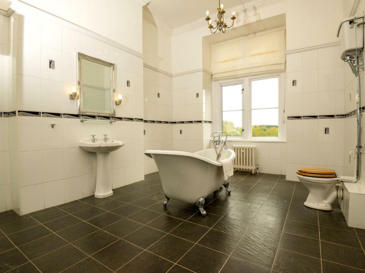 Lynford Hall Hotel Mundford Dış mekan fotoğraf